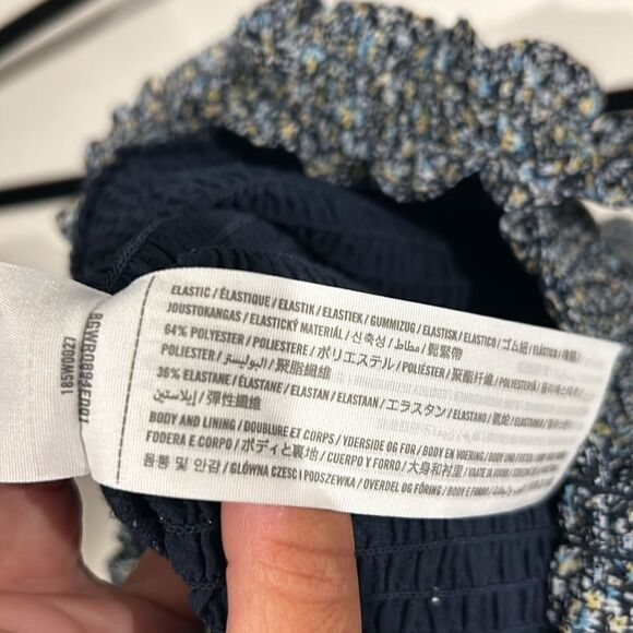 Abercrombie & Fitch Smocked Tank Top, Size XS - Picture 8 of 8